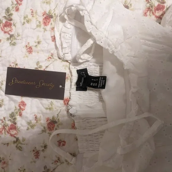 Eyelet white dress - Picture 4 of 4